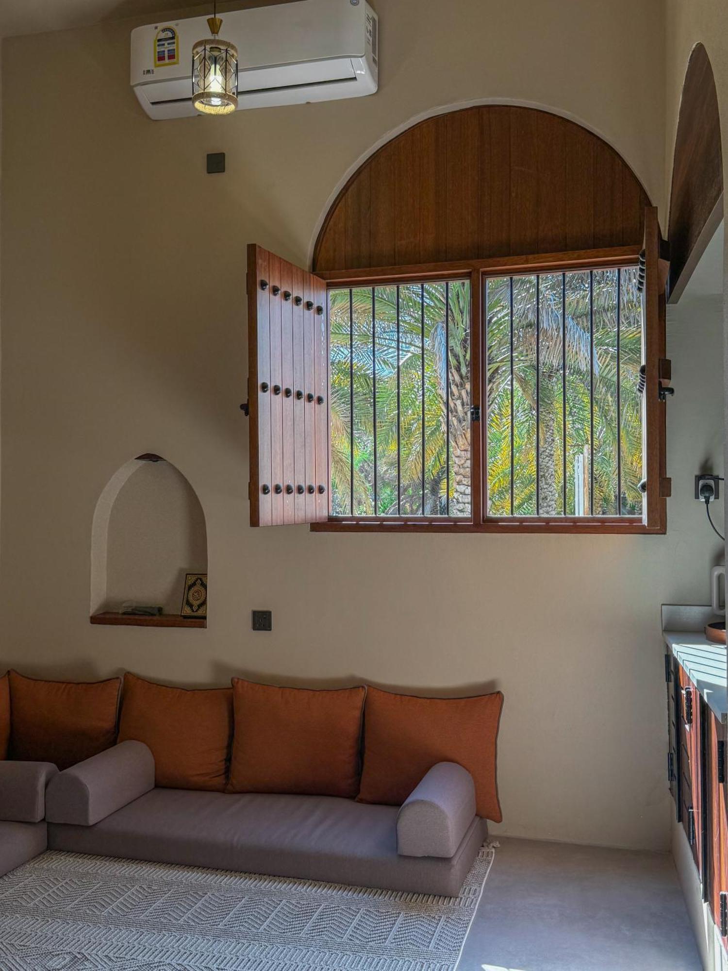 بيت أرض الثراء Rich Land House นิซวา ภายนอก รูปภาพ